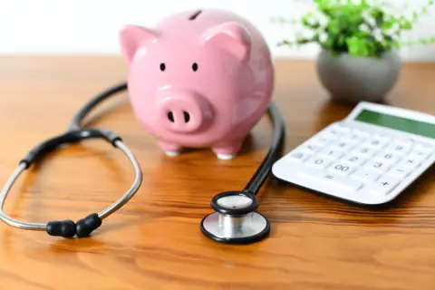 マイナ保険証があれば、窓口で「支払わなくていいお金」があるって本当!? 医療費が安くなるだけじゃない！ 知っておきたい“メリット”とは