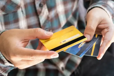 どうして「クレジットカード新規加入」だけで7000ポイントもらえるのでしょうか？ カード会社もさすがに「損」しませんか？