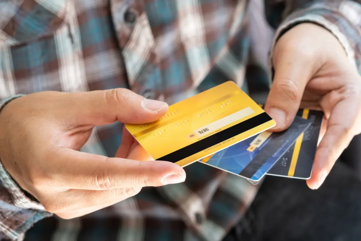 どうして「クレジットカード新規加入」だけで7000ポイントもらえるのでしょうか？ カード会社もさすがに「損」しませんか？