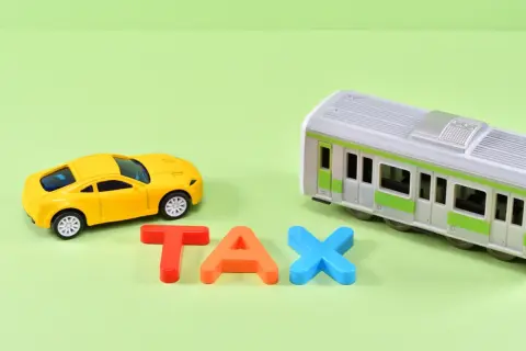 「通勤手当が社会保険料に含まれる」と聞いて仰天！ 40代・月収34万円で「月3万円」支給の場合“引かれる金額”はどれくらい？「通勤手当と社会保険料」の関係を解説