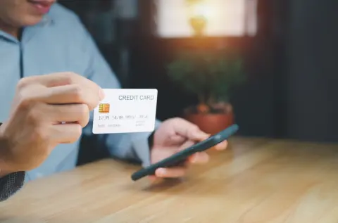 親のスマホ代を「子ども名義のクレジットカード」で払っています。税務上なにか問題はありますか？