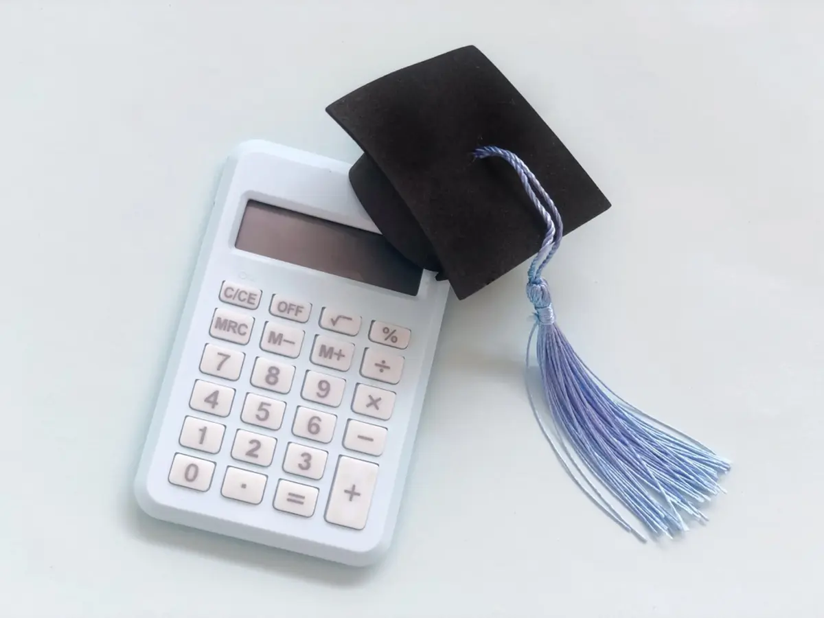 【対象者拡大】大学無償化制度が「多子世帯」に対象拡大！ でも長男が“大学院生”になるわが家では、ほか2人は対象外になるのでしょうか？「支援対象」の考え方を解説