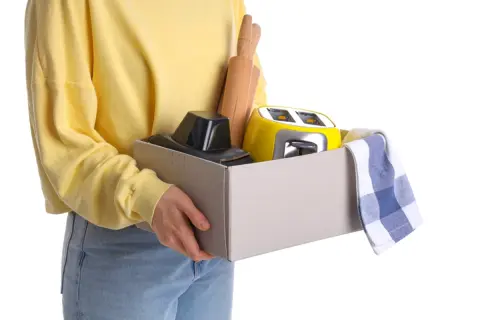 趣味で集めた「ソフビ」をフリマアプリで売ったら「30万円」に！確定申告は必要ですか？