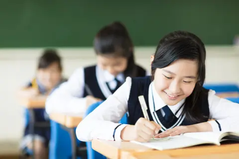 年収いくらあれば「小学校受験」できる？ 私立小学校へ通わせる世帯の平均年収はどれくらい？