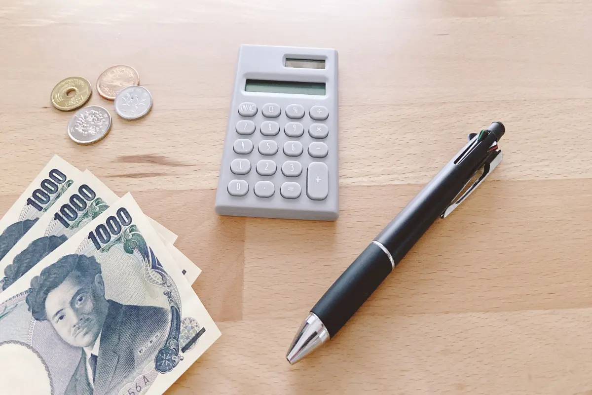 新社会人になり、待ちに待った「夏のボーナス」が支給されました！自分へのご褒美も欲しいところですが、やはり「貯蓄や運用」に回すべきでしょうか？