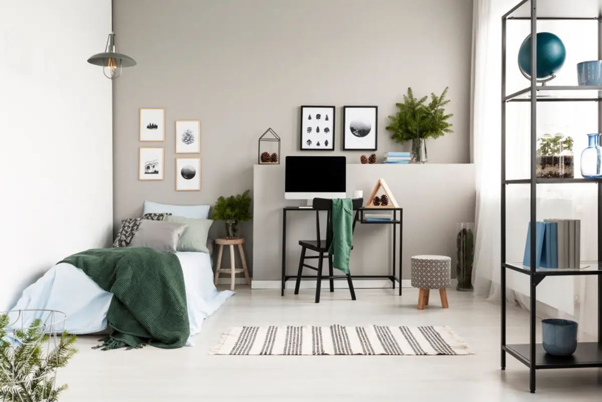 奨学金を返済しながら「家賃9万円」の1LDKに住んでいる独身です。手取りは25万円ですが、親から「身の丈に合っていない」と言われました…家賃は手取りの“何割”が理想なのですか？