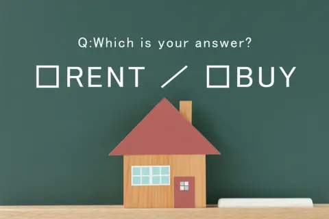 40代独身ですが、このまま住まいを「賃貸」にするか「購入」するかで悩んでいます。90歳まで生きるとすると、どちらが「お得」でしょうか？