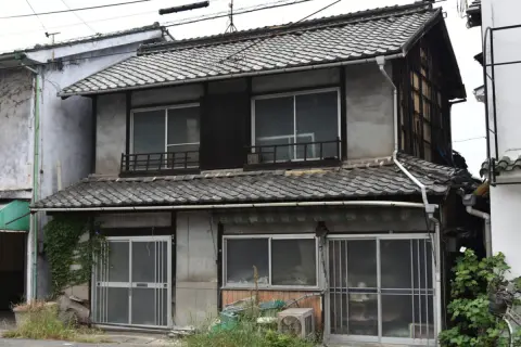 所有しているだけで「固定資産税」が「6倍」になる空き家とは！？ 「実家を相続」する際に注意したいこと