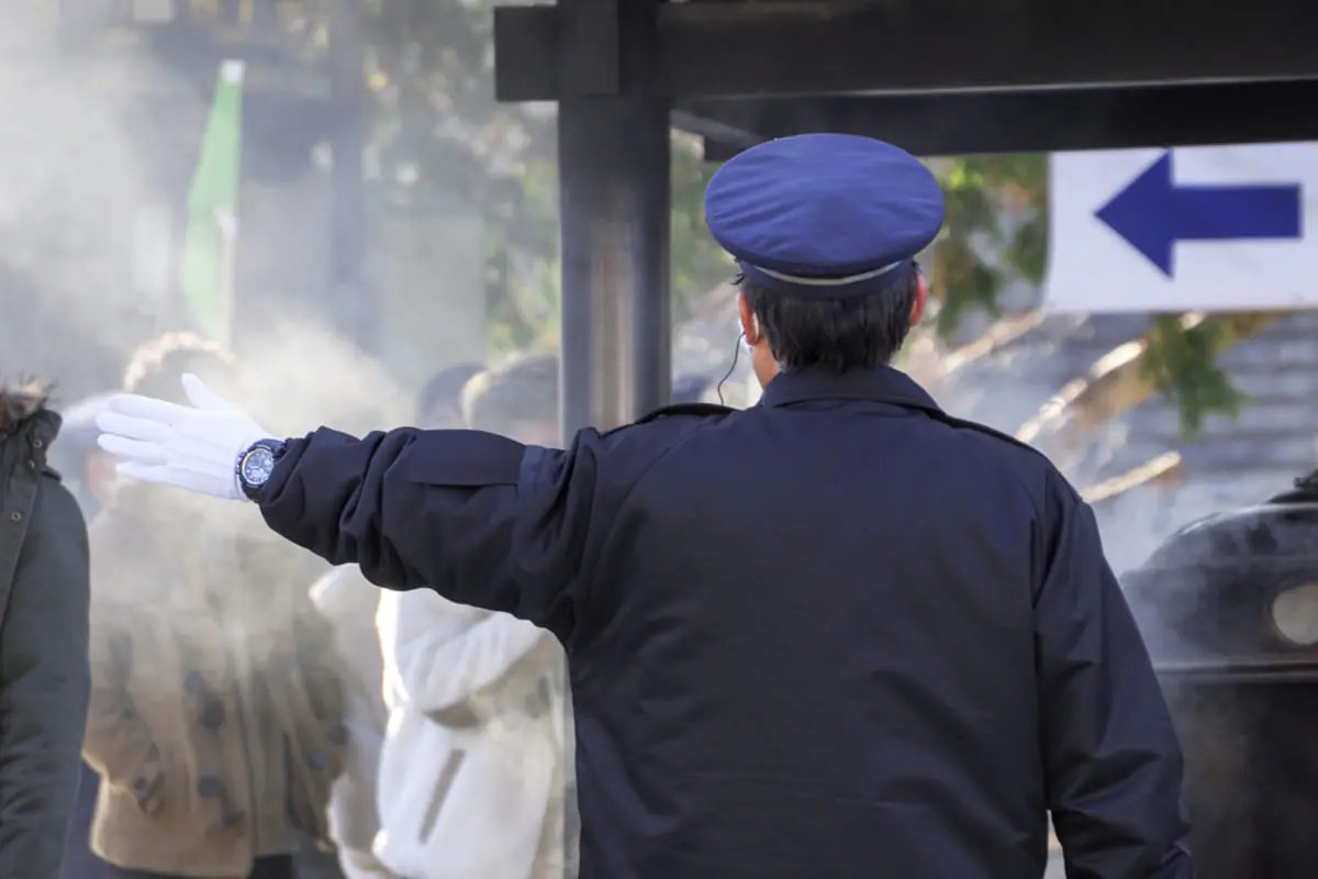 定年後、「警備員として働きたい」と夫が言っています。ただ、1度も経験がありません…「未経験」からスタートした場合、年収はどのくらいになりますか？