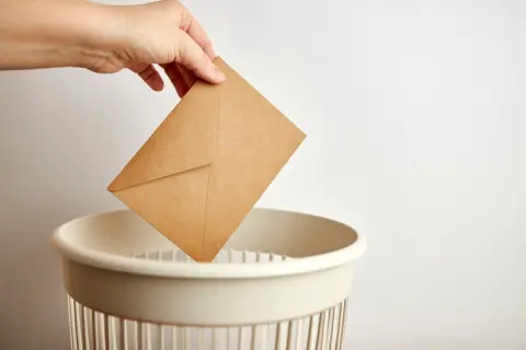 今まで届いたねんきん定期便を捨ててしまっていました！ 再発行できる？ないとどうなるの？