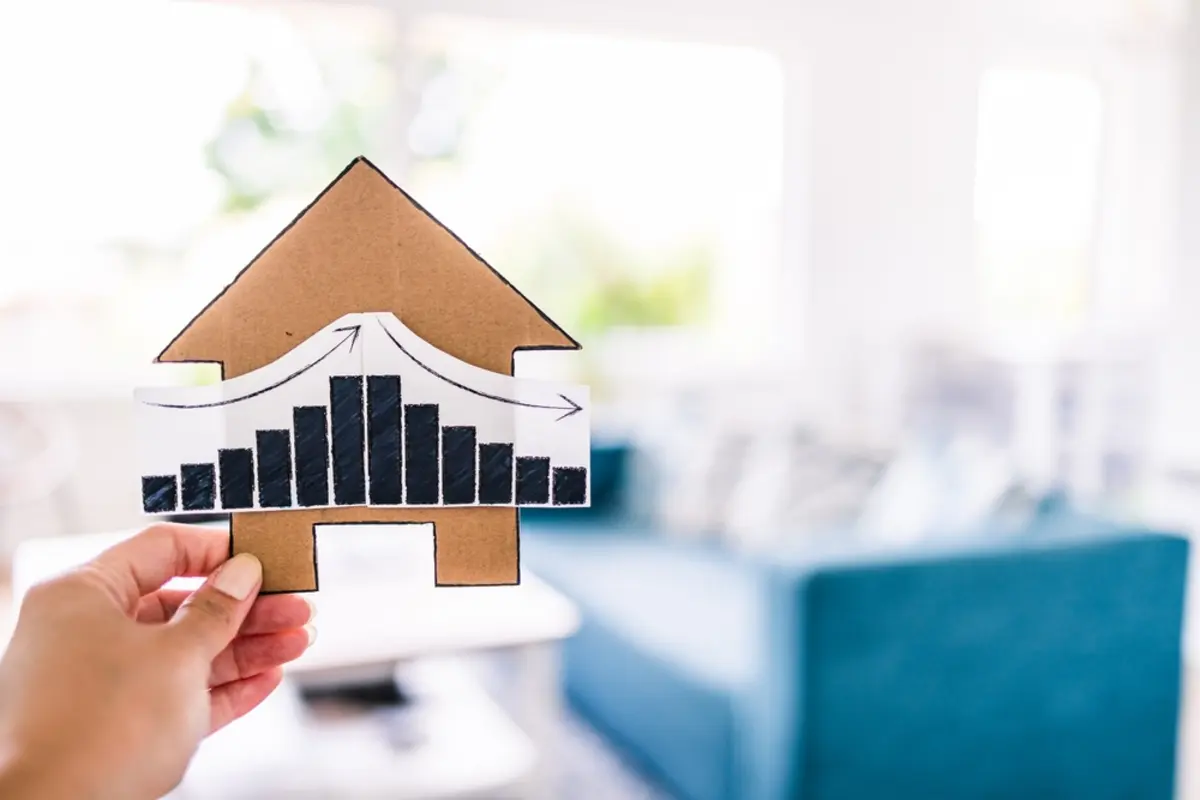 退職金は2000万円の予定です。住宅ローンの残債が1000万円あるのですが、退職金で完済したほうがよいでしょうか？