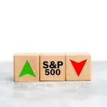 「S&P500」はもう上がりすぎ？ NISAで“今から”買うのは遅すぎる？ 今後の見通しや「リスク」をFPが解説