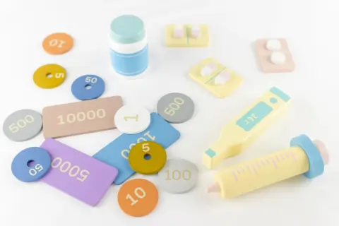 「別居している親」の医療費を払ったのですが、「医療費控除」の対象になりますか？「生計を一にする」の判断基準がよく分かりません…。