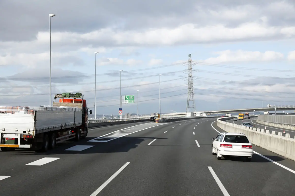 毎年7月の3連休に「高速道路」を使って実家へ帰省しています。今年から「休日割引なし」って本当ですか？