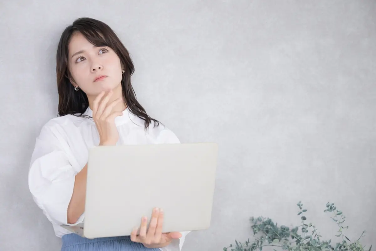 仕事を辞めて収入が減ったので国民年金の「免除制度」を申請したら断られた！一人暮らしをしていても、両親が働いていたら対象外なの？