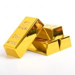 昔の金価格は「約700円」と聞きビックリ! 1973年に「10kg」購入していたら、今はいくらになっている? 50年間の“推移・変動の背景”を解説