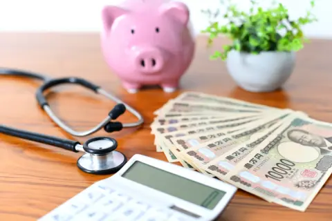 「月30万円の医療費」でも助かった…“高額療養費制度”8月の「見直し延期」は本当に朗報？ 45歳会社員が感じる“今後の不安”とは