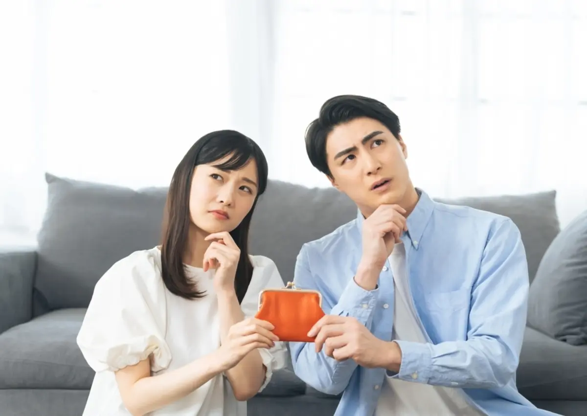 夫婦共働き・世帯年収1000万円ほどですが、夫婦のお小遣いは月3万円ずつです。少ないと思うのですが…… みんなもっと使っているのでしょうか？