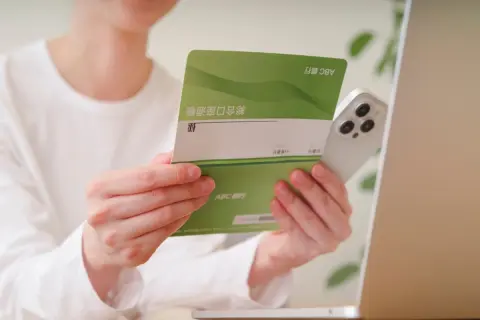 実家暮らし「貯金1000万円」の同僚がうらやましいです。「30代・年収400万円」で1人暮らしですが“適正貯蓄額”はいくらなのでしょうか？