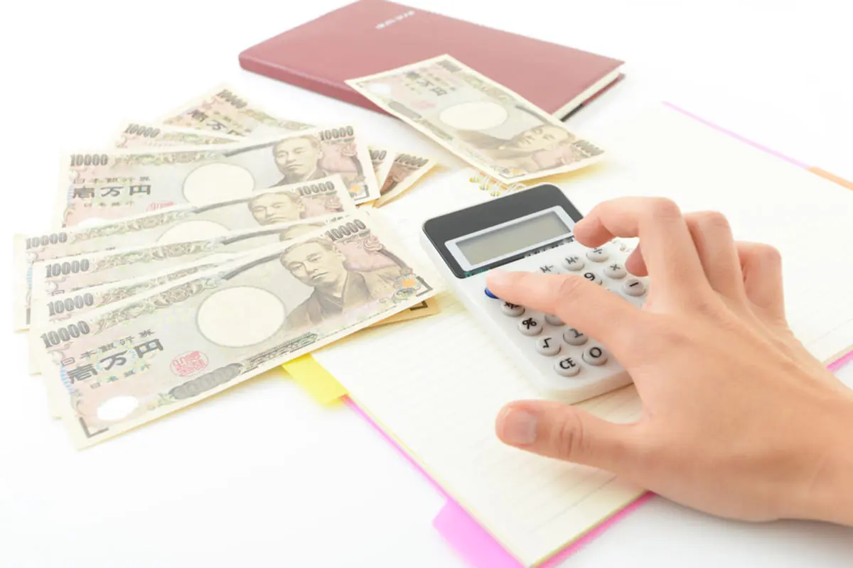 40代の共働きで世帯年収「900万円」。2人の子どもを医学部に入れたら“貯金がゼロ”に！ 40代で“老後の貯金”がないのはまずいでしょうか？