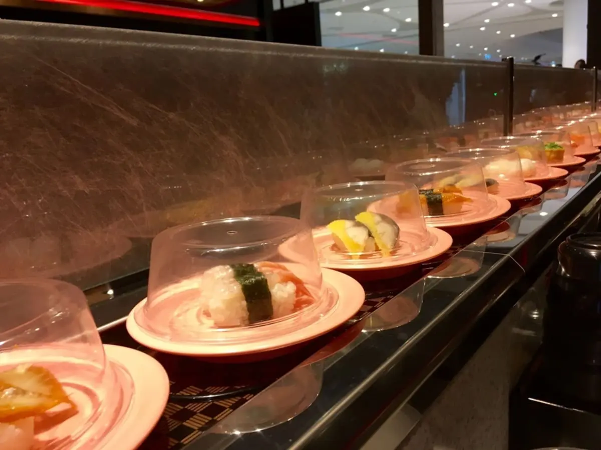 “くら寿司”の株主優待は「金券ショップ買う」vs「自分で株を買う」どっちがお得？ 必要資金もあわせて“シチュエーション別”に比較！