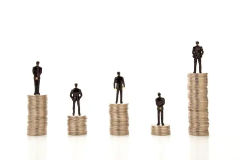 日本で「高年収」といわれる人は「年収800万円」から？その割合とどの「職業」の年収が高いか解説！