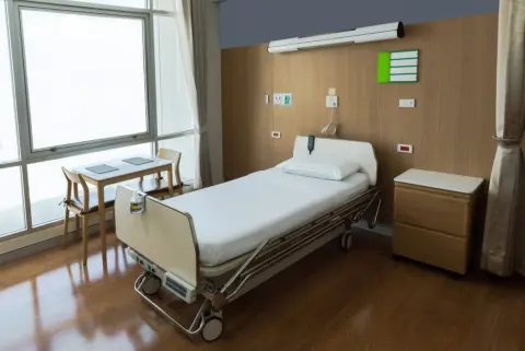 実家の父親が緊急入院！費用として「40万円」を援助したいのですが、これって“贈与”になりますか？