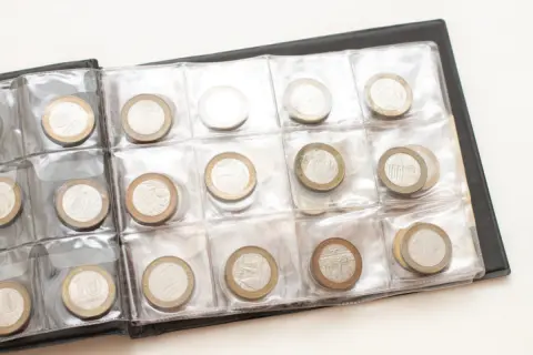 記念に買った「天皇陛下御在位60年記念10万円金貨」の値段が高騰!? いったいいくらで売れるの？