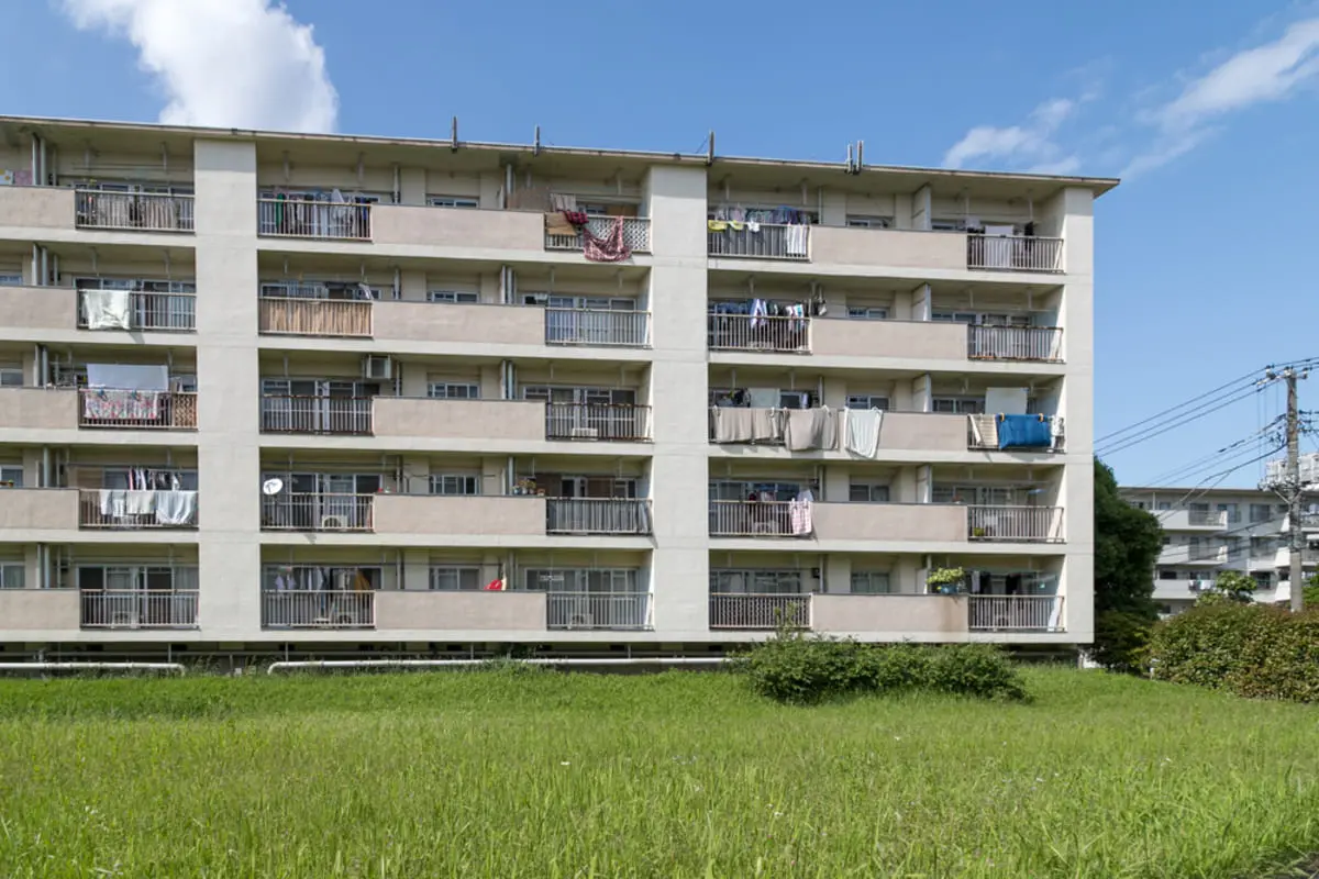 友人は「都営住宅」に住んでいるそうです。「家賃がかなり安い」とのことですが、私も住めるでしょうか？「手取り17万円」なので、家賃を抑えたいです