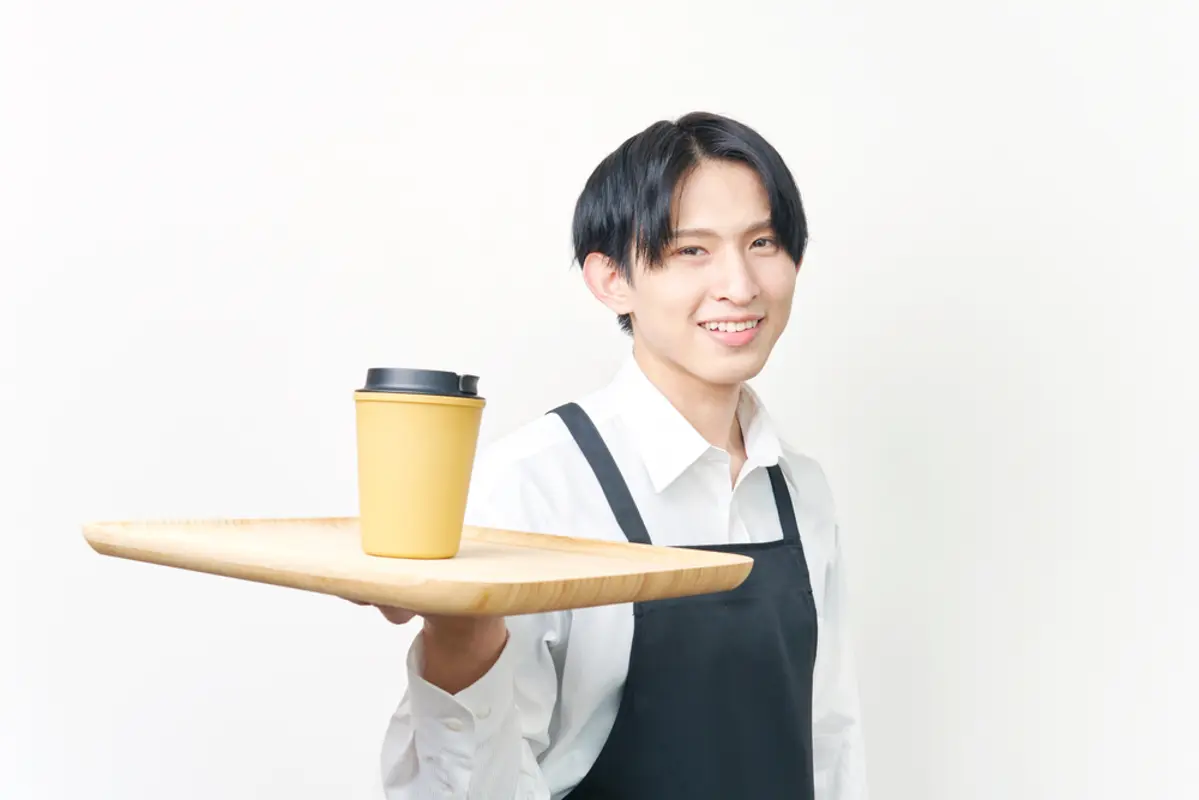 アルバイトで月に8万円ほど稼ぐ大学生の息子。「働きすぎると奨学金が減額されるかも」と聞いてビックリ！いくらまでなら稼いでもいい？