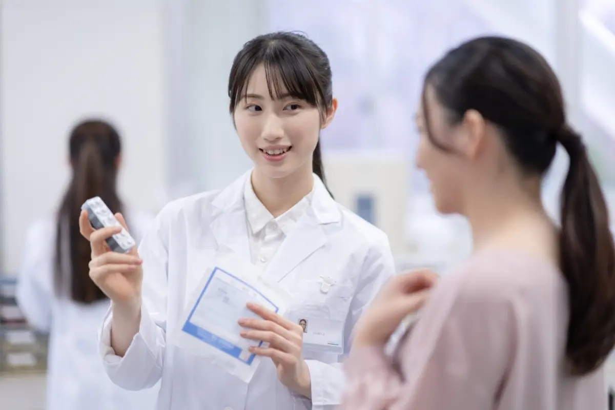 子どもが「薬剤師」志望です。「国立」と「私立」で学費はどれくらい違い、「年収」はどの程度見込めますか？