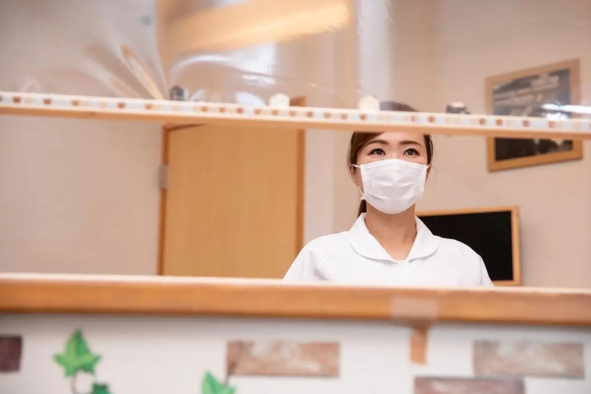 受診しようとしたら、マイナ保険証の期限が2ヶ月前に切れていました…「10割負担」になりますか？