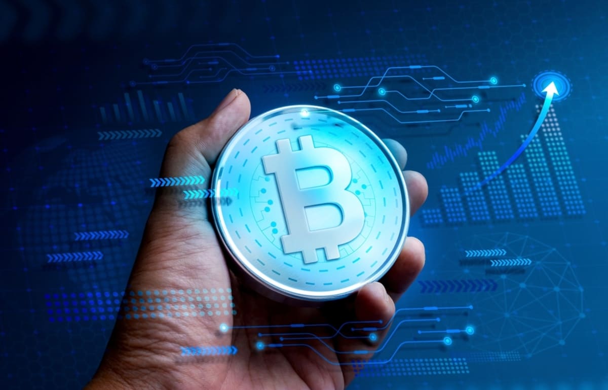 ビットコイン】「1BTC＝約3万5000円」だった2015年…当時「10万円分」購入していたら、今いくらになっていた？“高騰 の理由”やリスクを解説|ファイナンシャルフィールド|﻿その他資産運用