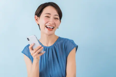 子どもの学割目当てで格安SIMにしたら「月1万円」も浮いてビックリ！家族で申し込むとさらにお得になるケースもある？