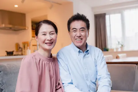 50代で年収700万円あれば「お金持ち」といえる？実際の“生活レベル”はどう？