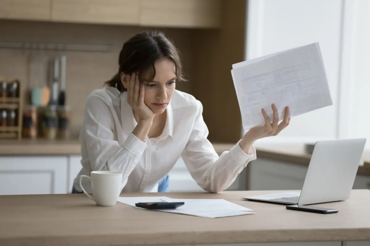 父の遺品から「ゴルフ会員権」が出てきた！でも毎年「5万円」の年会費の請求が…これって負の遺産？