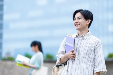 来年から子どもが大学進学でひとり暮らしを始める予定です。仕送りを「6万円」にしようと思っていますが、今の物価高を考えると少ないでしょうか？