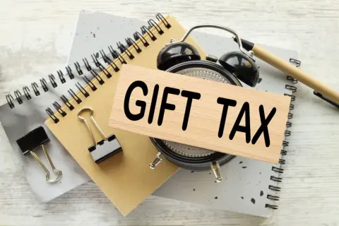 祖父母が「孫の教育のために」と、私の子どもの塾代や学費を支援してくれています。“年間100万円”を超えそうですが、贈与税の対象になりますか？