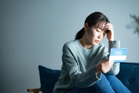 母から「お金のことはあなたに任せたい」と言われ通帳を預かりましたが、兄から「勝手に管理するな」と言われて困っています。親のお金は、誰がどう管理すべきなのでしょうか？