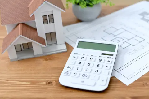 夫婦2人暮らしで貯金は1000万円。夫の退職金で家のリフォームを考えています。年金も「月20万円」ほどもらえそうなので、老後資金は足りますよね？