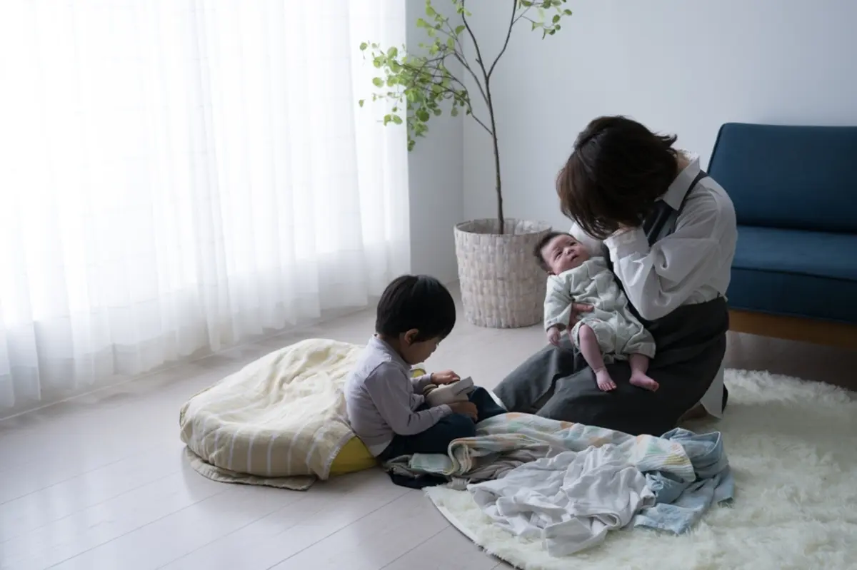 都内で子ども2人を育てているシングルマザーです。貯金が「20万」を切りました…。貯金があると「生活保護の対象外」と聞いたのですが、20万円以下なら対象になるでしょうか？