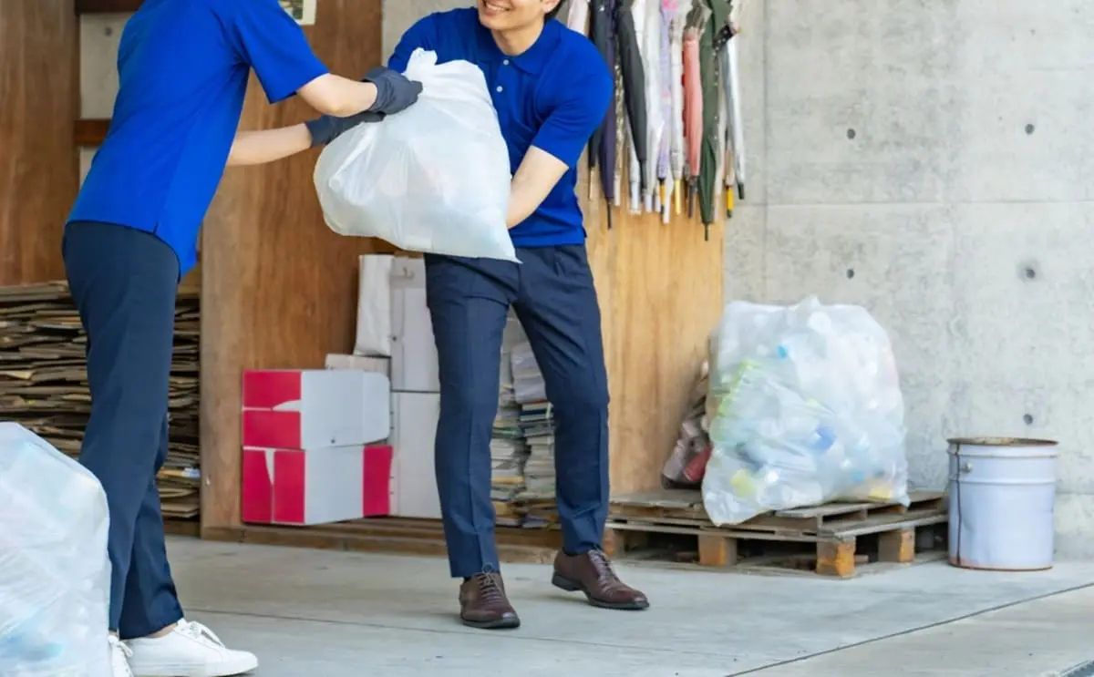 「ゴミ集積場で600万円発見」というニュースが！ もし「自分が落とし主」と偽る人が来たら、どう判断される？“本当の落とし主か”の判断方法とは