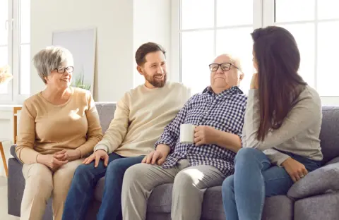 お盆で帰省した際に義母から「2泊以上するなら食費を出してほしい」と言われました。帰省時の費用って他の家庭はどうしているのでしょうか？