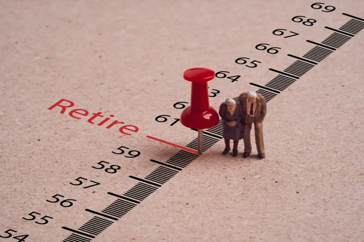 大卒で定年まで払う“厚生年金保険料”は、総額「1000万円」以上！ 年収460万円の“普通の会社員”は、何歳まで生きれば元を取れますか？ 受給額をシミュレーション