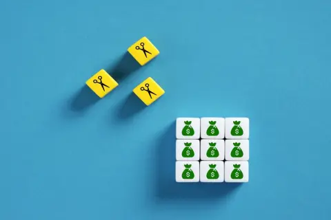 「社会保険料が減ると手取りが増える」とよく聞くけれど、社会保険料は月収の何パーセントくらいあるの？