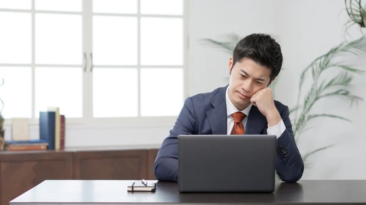 転勤で“東京”に引っ越したら「夏休み1ヶ月半」で驚き！ 札幌は「30日」くらいだったけど、“親の収入・働き方”はどう変わる？ 家計への影響をシミュレーション