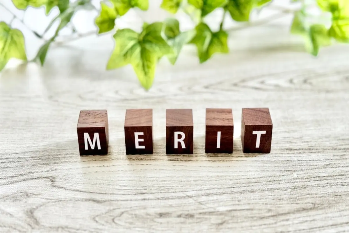 年金「月15万円」の人が70歳まで働いたら？収入の差と「安心度」を比較検証