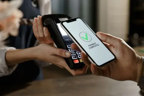 「楽天」「PayPay」など“ポイント経済圏”ってよく聞きますが、どこを選べば一番お得なのでしょうか？