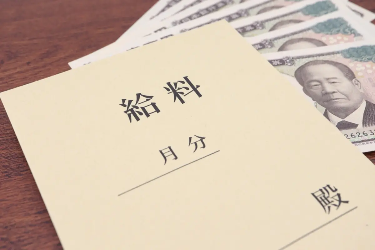 社会人2年目になって、毎月給与から「天引きされる税金」が多いように感じます…1年目から「給与が増えているわけではない」のになぜですか？