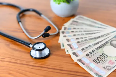 年収600万円の会社員。高額療養費制度で「支払い9万円」と思っていたら、自己負担「3万円」に減りビックリ！ 知らない人も多い“優遇制度”とは